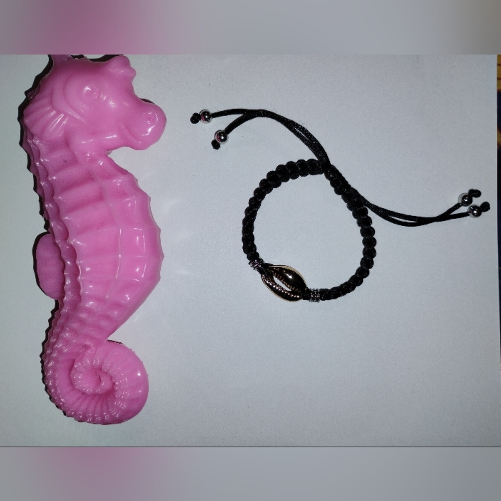 Seashell Bracelet - image 4